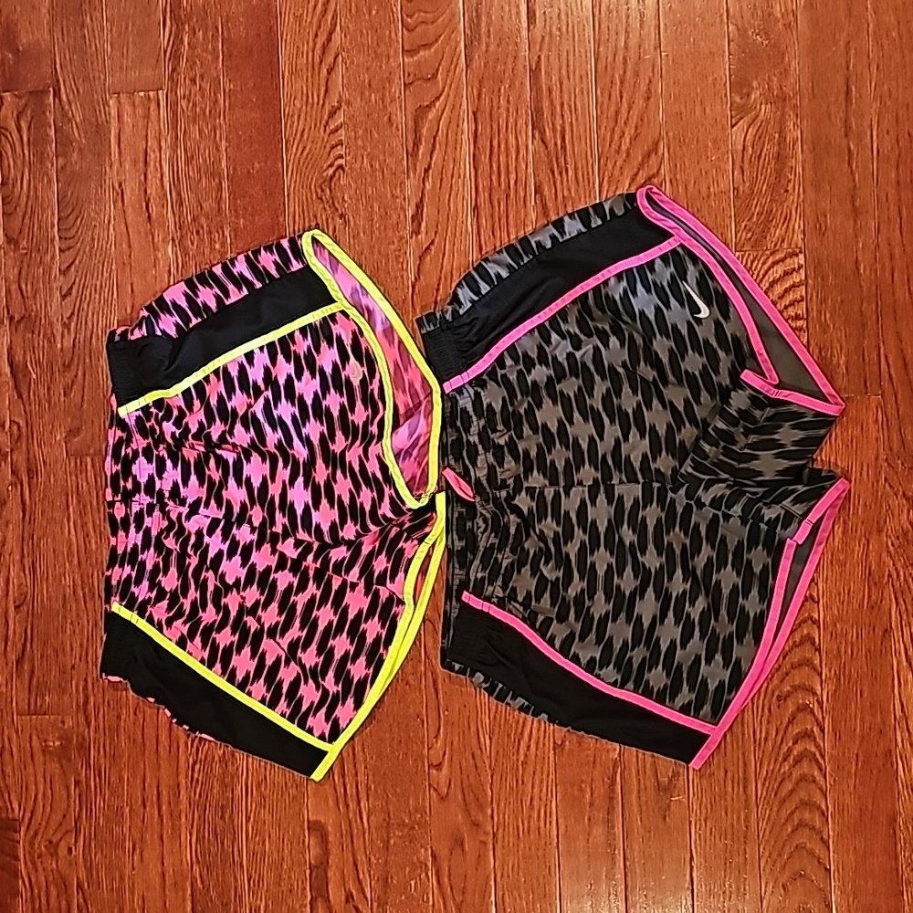 Nike Set Of 2 Women’s Active Running Shorts - Neon Pink & Black Print